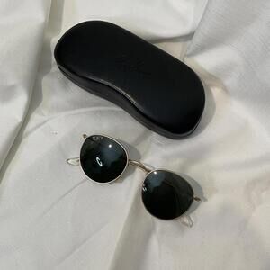 ray ban polarized sunglasses. round metal, gold rimmed